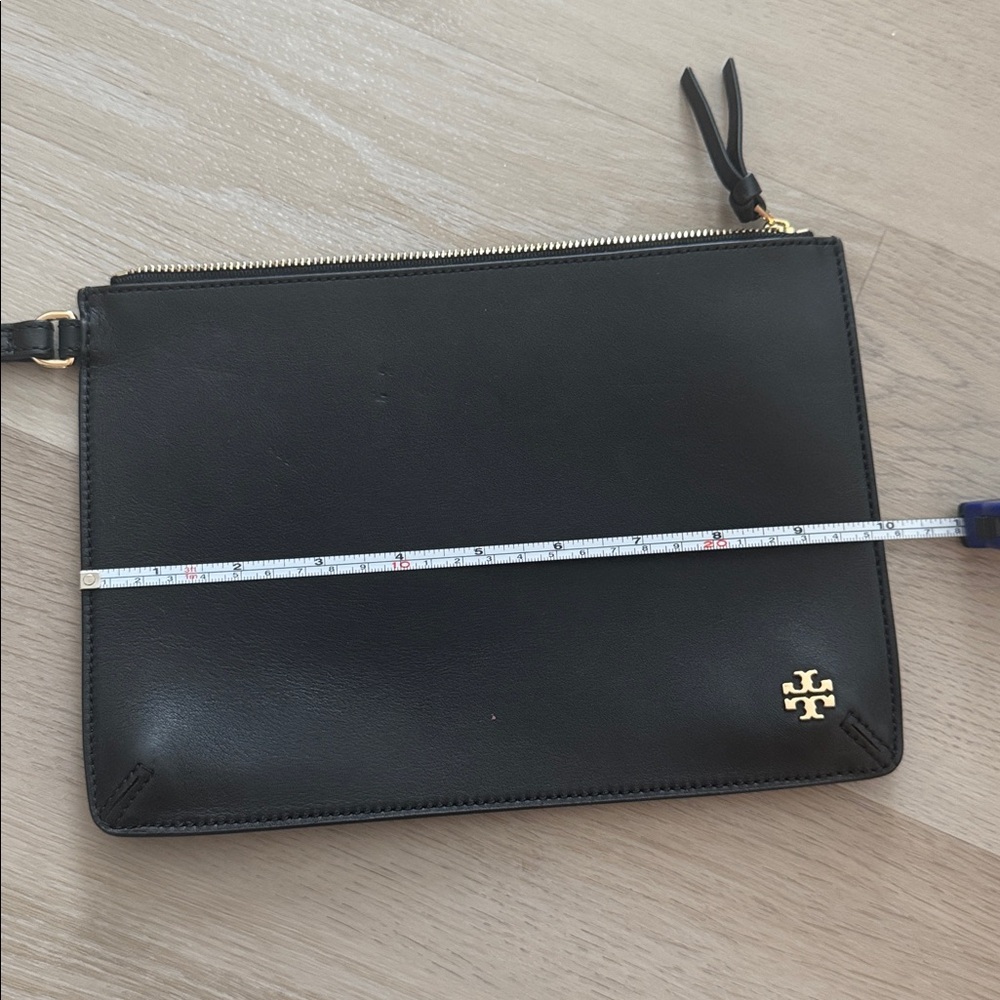 Tory Burch Black Leather Pouch - Picture 4 of 5